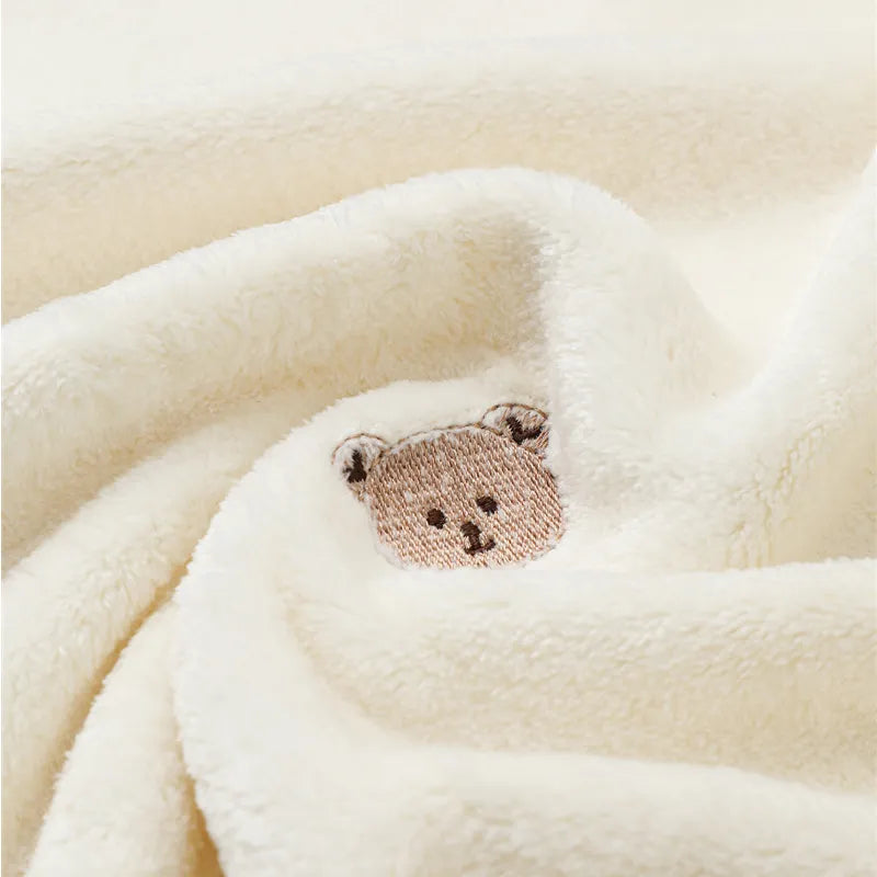 Cozy Comfort: Warm Fleece Blanket 50x35in