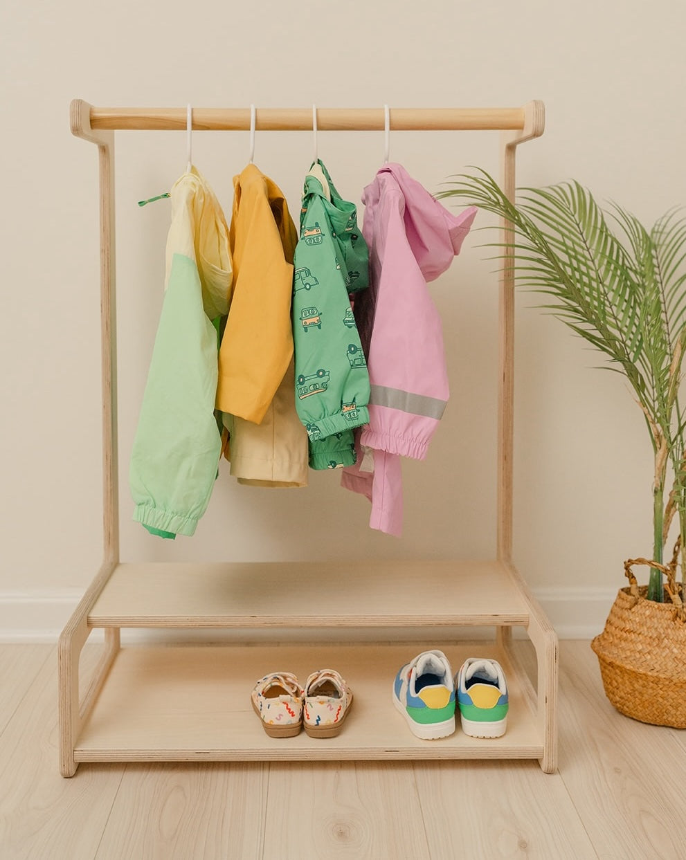 Aesthetic Sturdy Kid's Clothing Rack