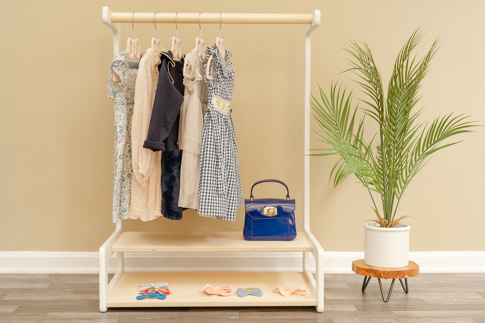 Aesthetic Sturdy Kid's Clothing Rack